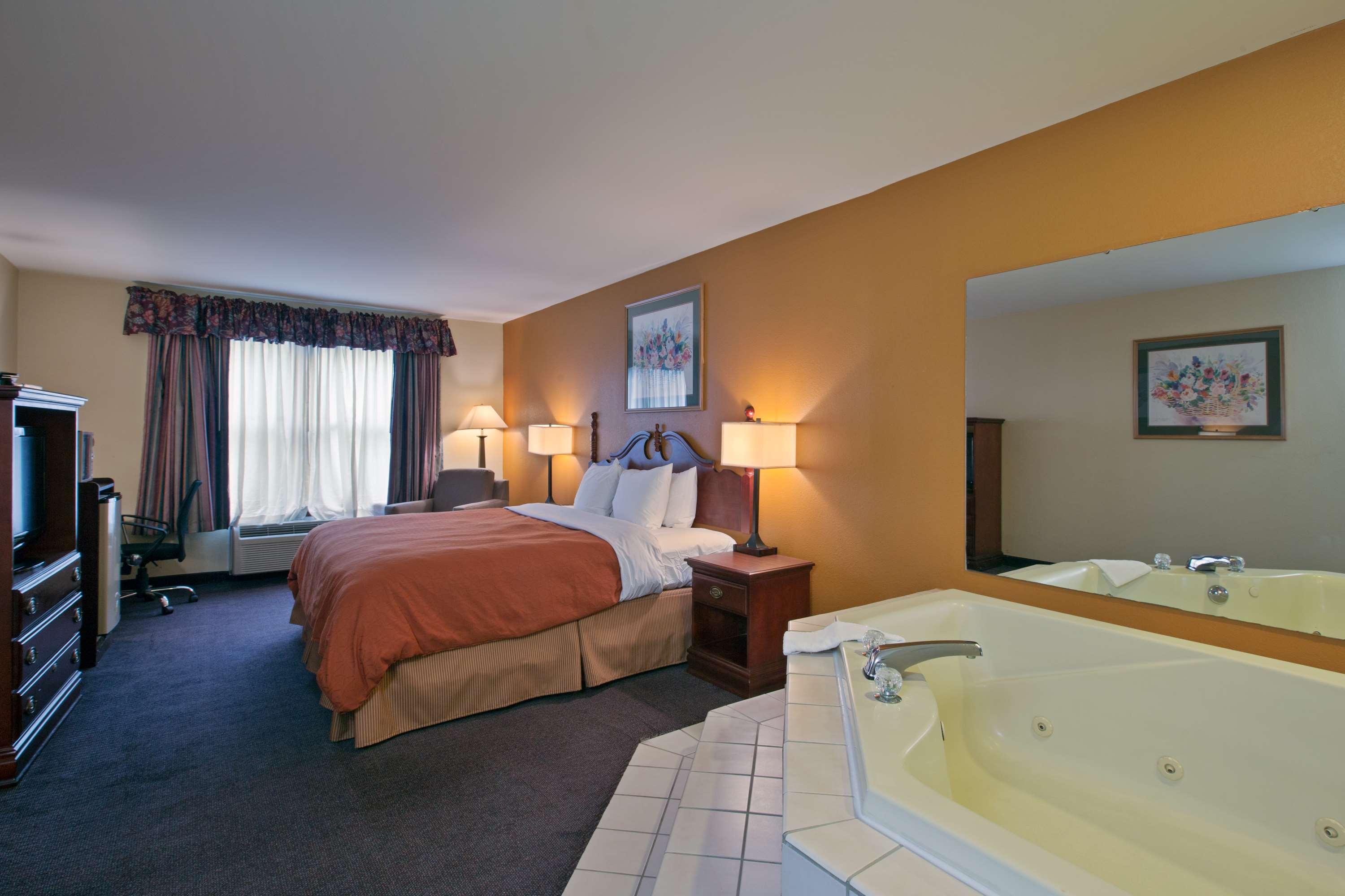 Country Inn & Suites By Radisson, Richmond I-95 South, Va Bellwood Buitenkant foto